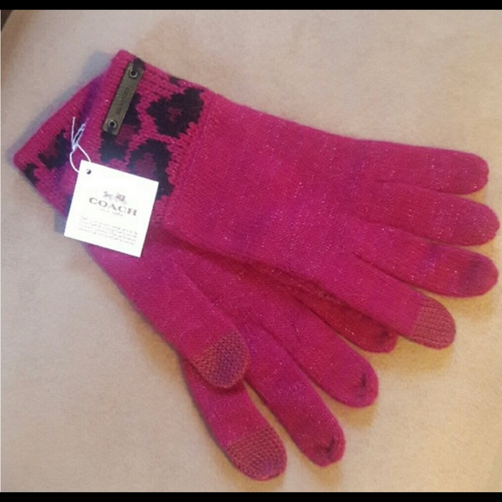 NWT Coach Cranberry and Angora Ocelot Gloves - Picture 2 of 4